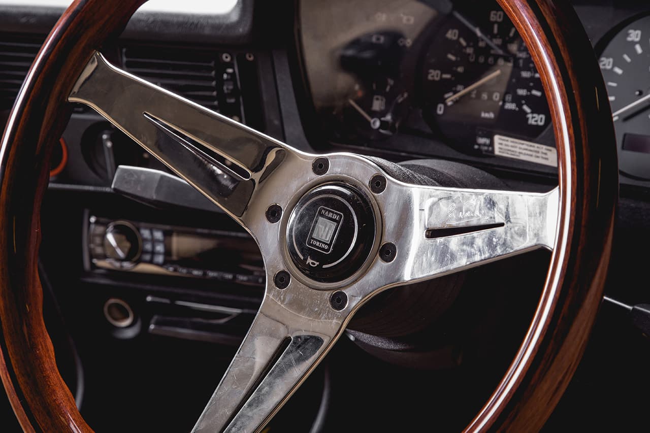 BMW E21 on Air Lift Performance